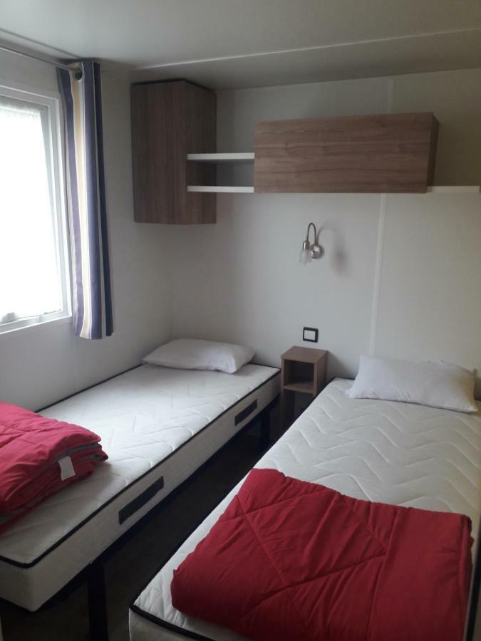 Camping 4 Mobil Home Priver Litteau 외부 사진